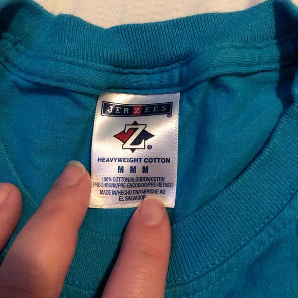 New York City Paint Splatter Muscle Tank - Picture 3 of 4